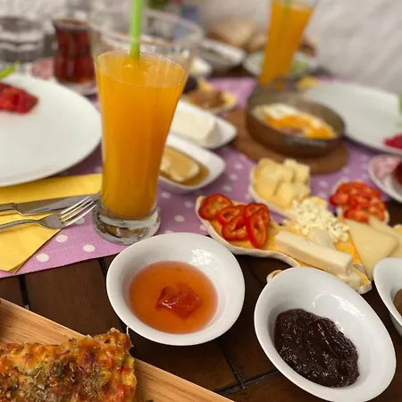 La Mia Casa Bed and Breakfast Σμύρνη